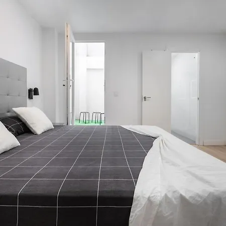 - Spacious Sanctuary In The Heart Of Valencia! - Valencia