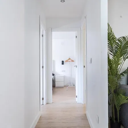- Spacious Sanctuary In The Heart Of Valencia! - Apartment