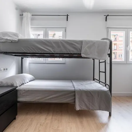 - Spacious Sanctuary In The Heart Of Valencia! - Apartment *