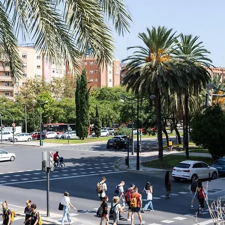 Apartment - Spacious Sanctuary In The Heart Of Valencia! -